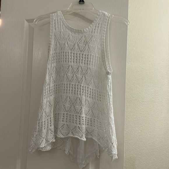 Rewind Tops - Cute crocheted tank blouse